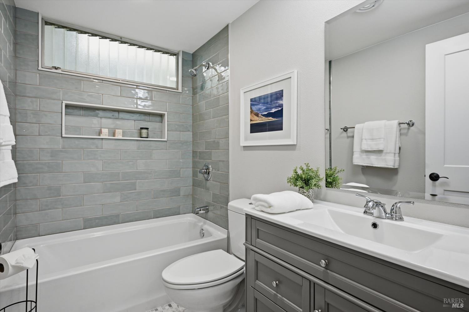 23 Valley Green Street Santa Rosa CA 95409