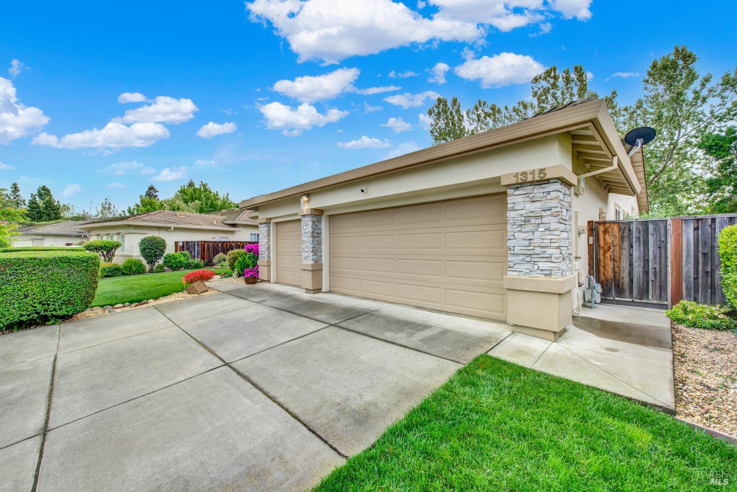 1315 Fullerton Drive Fairfield CA 94533