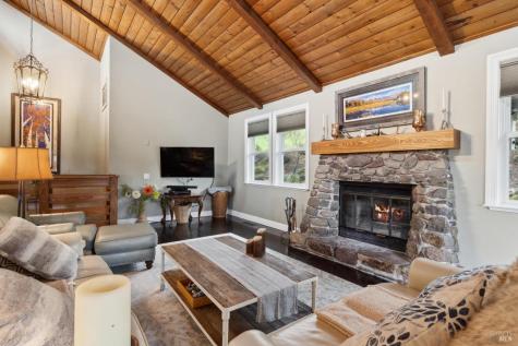 4560 Lovall Valley Loop Road Sonoma CA 95476