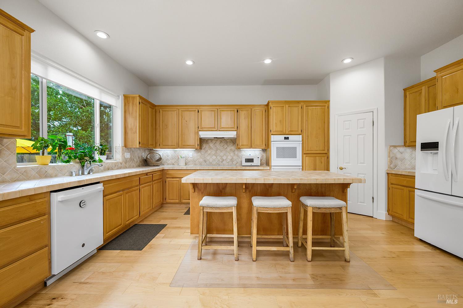 5762 Owls Nest Drive Santa Rosa CA 95409