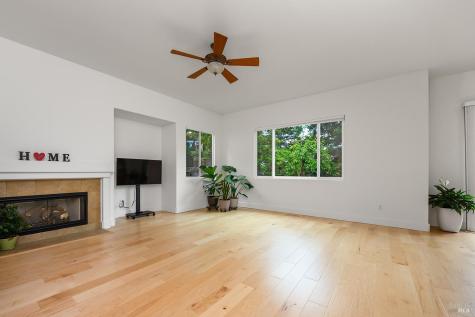 5762 Owls Nest Drive Santa Rosa CA 95409