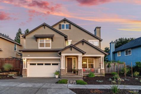 5762 Owls Nest Drive Santa Rosa CA 95409