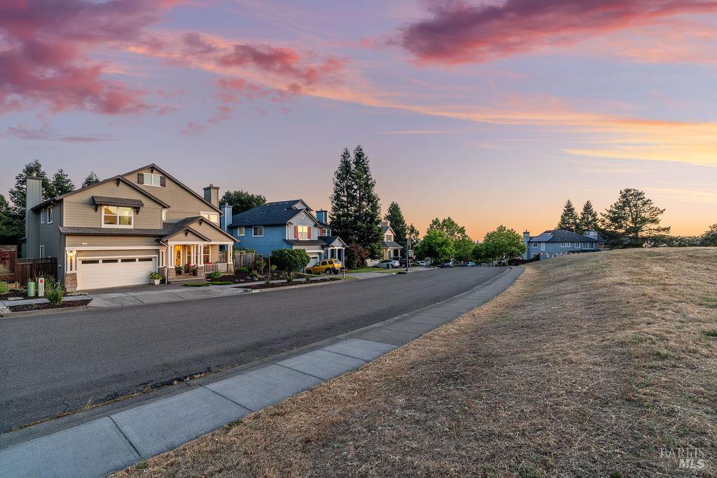 5762 Owls Nest Drive Santa Rosa CA 95409
