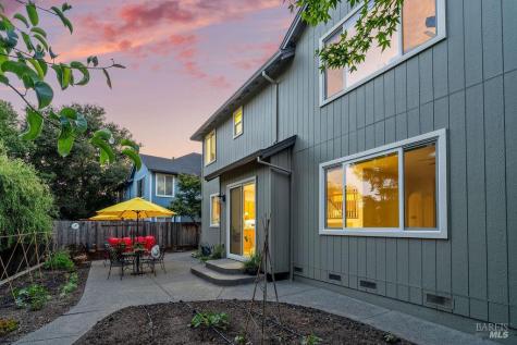 5762 Owls Nest Drive Santa Rosa CA 95409
