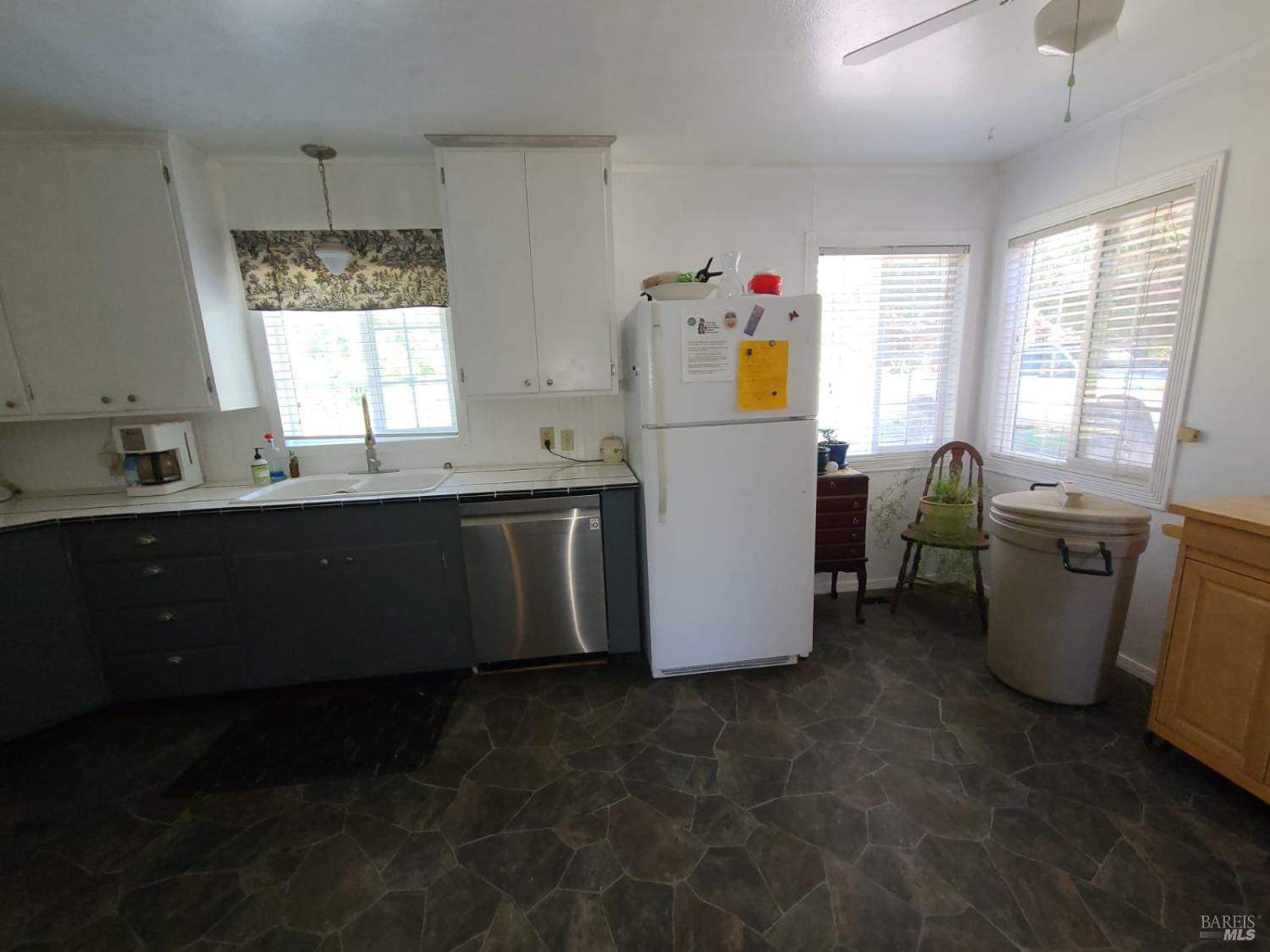 76275 Perry Street Covelo CA 95428