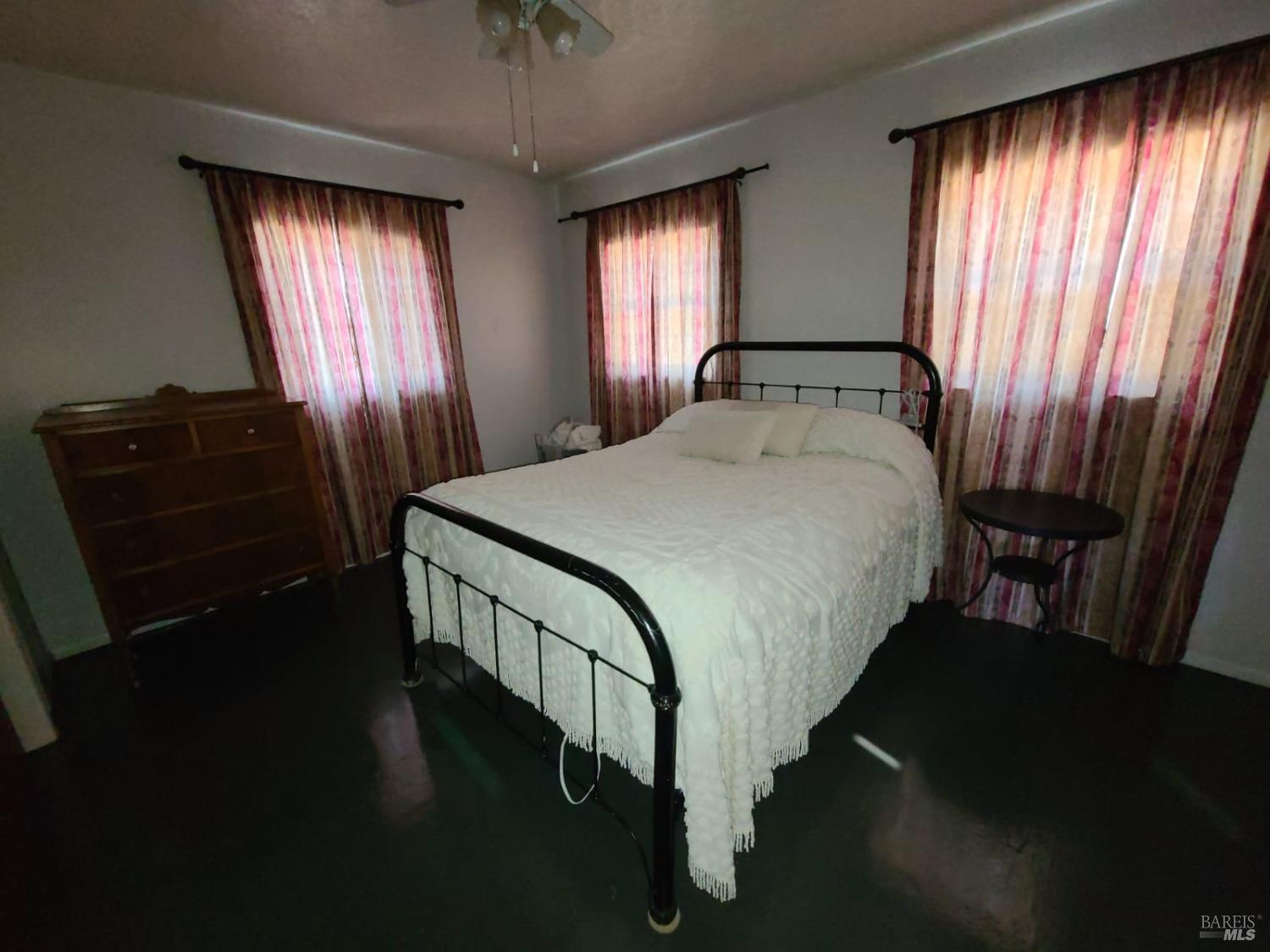 76275 Perry Street Covelo CA 95428
