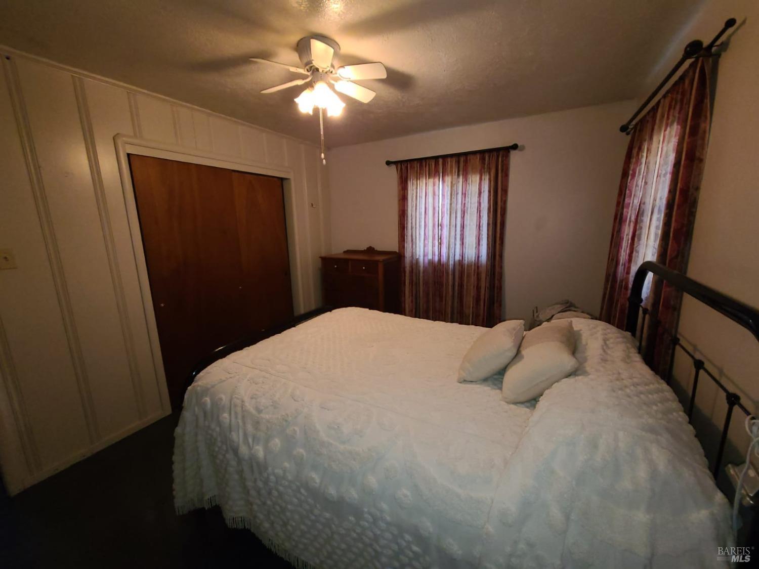 76275 Perry Street Covelo CA 95428