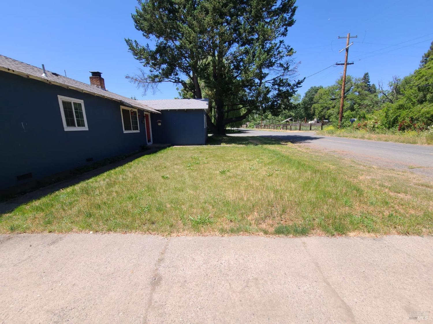 76275 Perry Street Covelo CA 95428