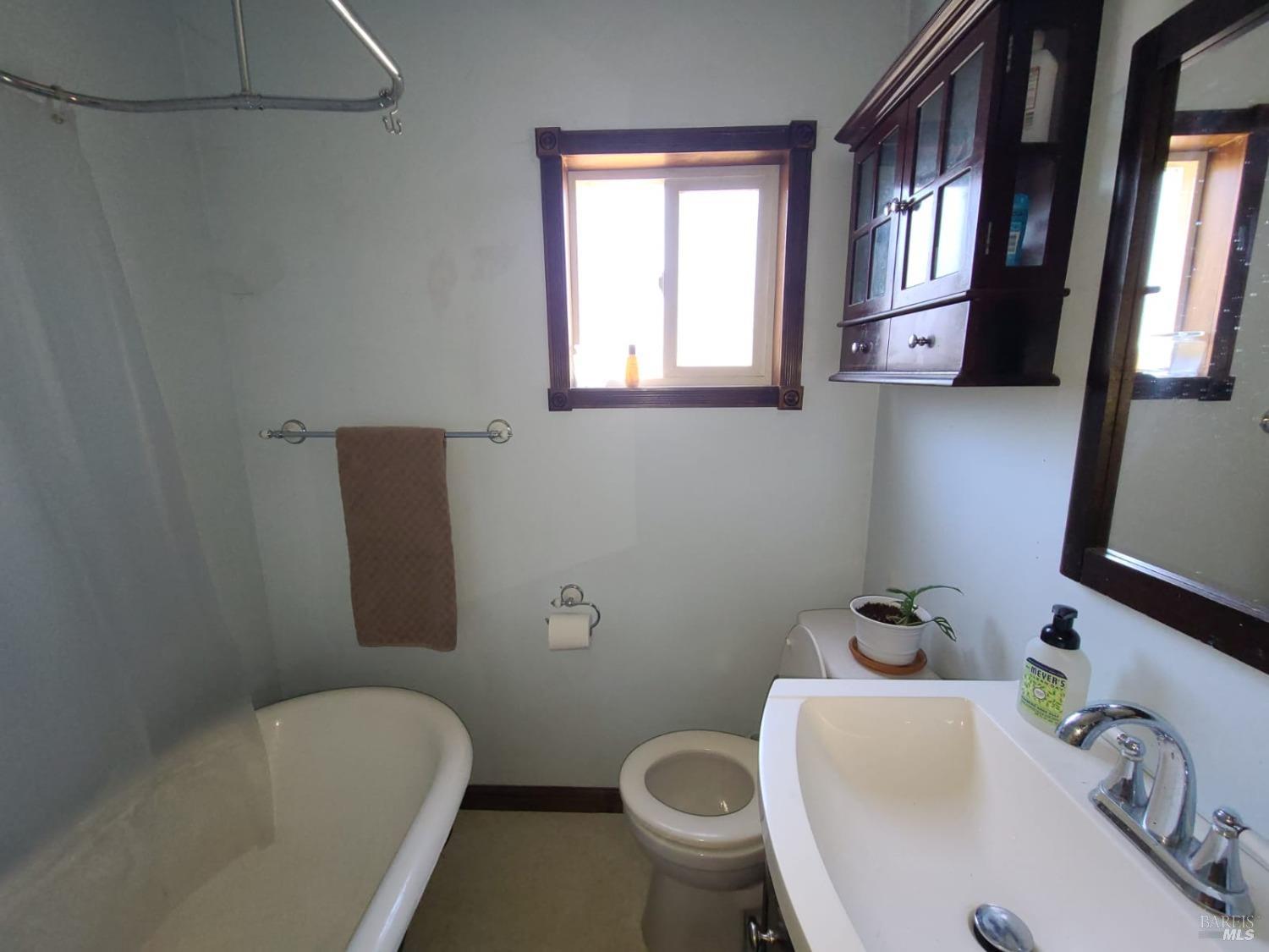 76275 Perry Street Covelo CA 95428