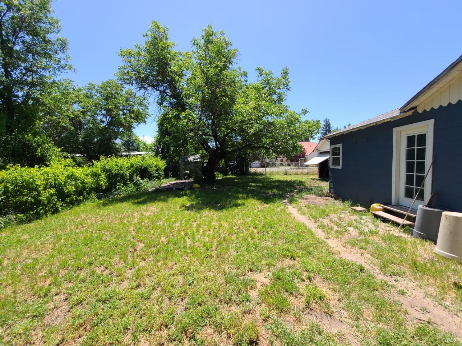 76275 Perry Street Covelo CA 95428