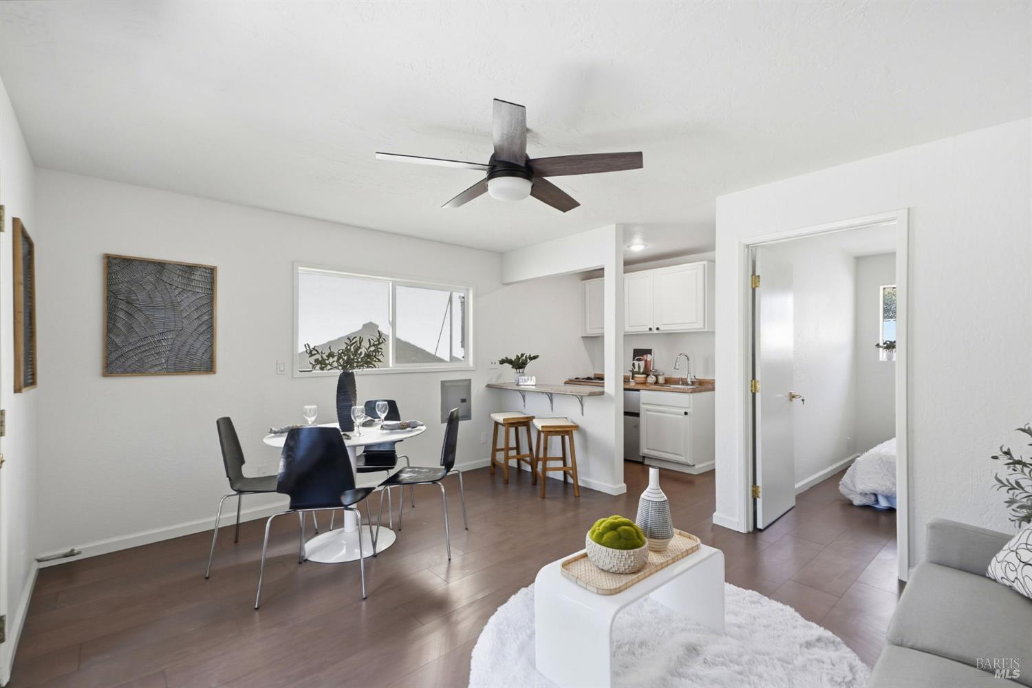 8511 Sonoma Avenue Sebastopol CA 95472