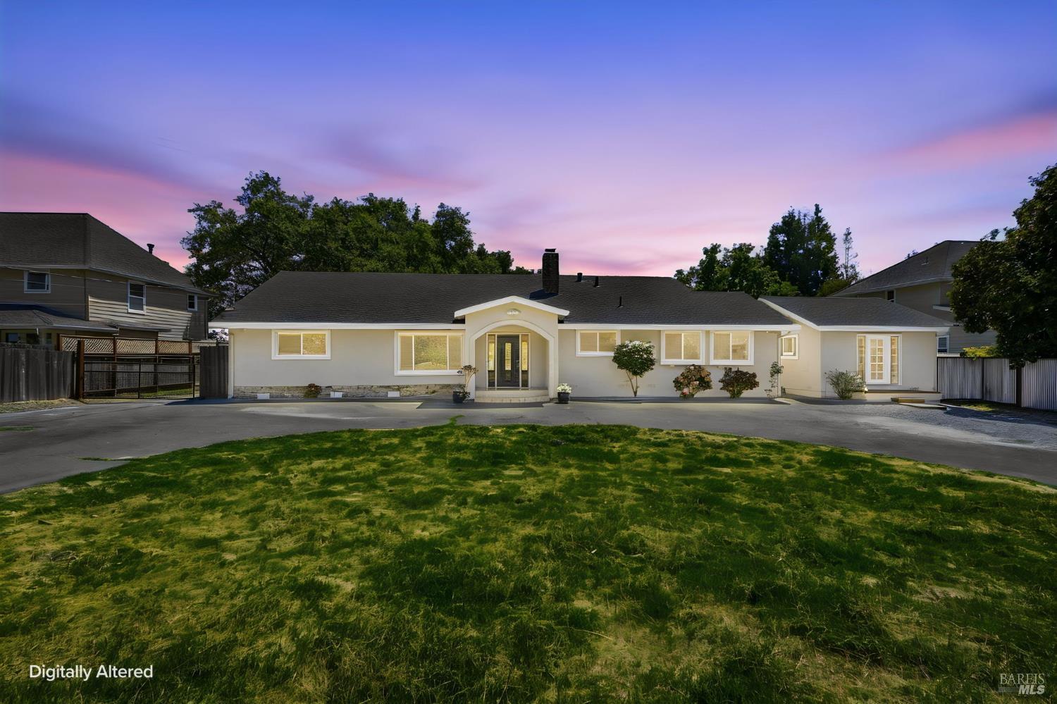 8511 Sonoma Avenue Sebastopol CA 95472
