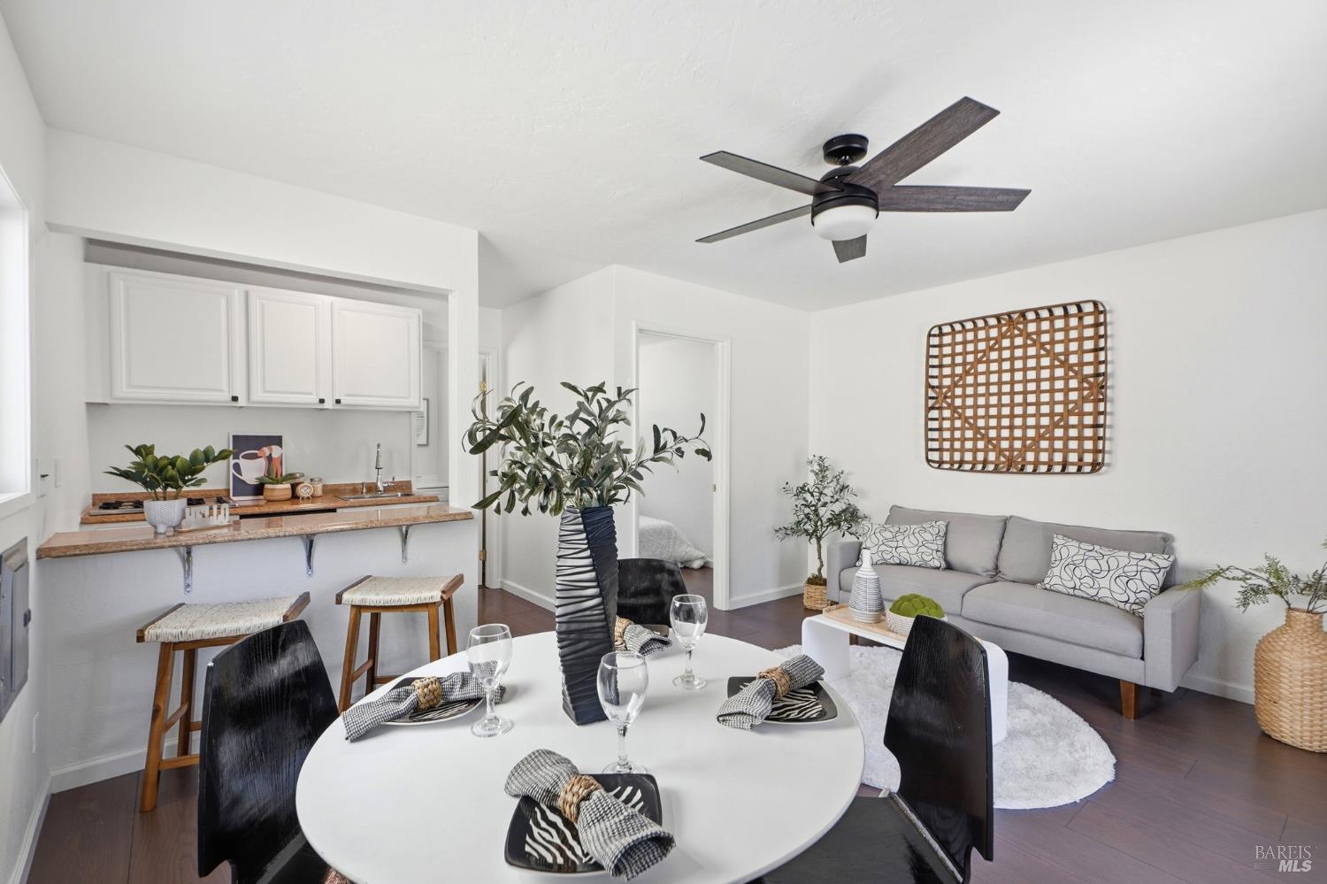 8511 Sonoma Avenue Sebastopol CA 95472