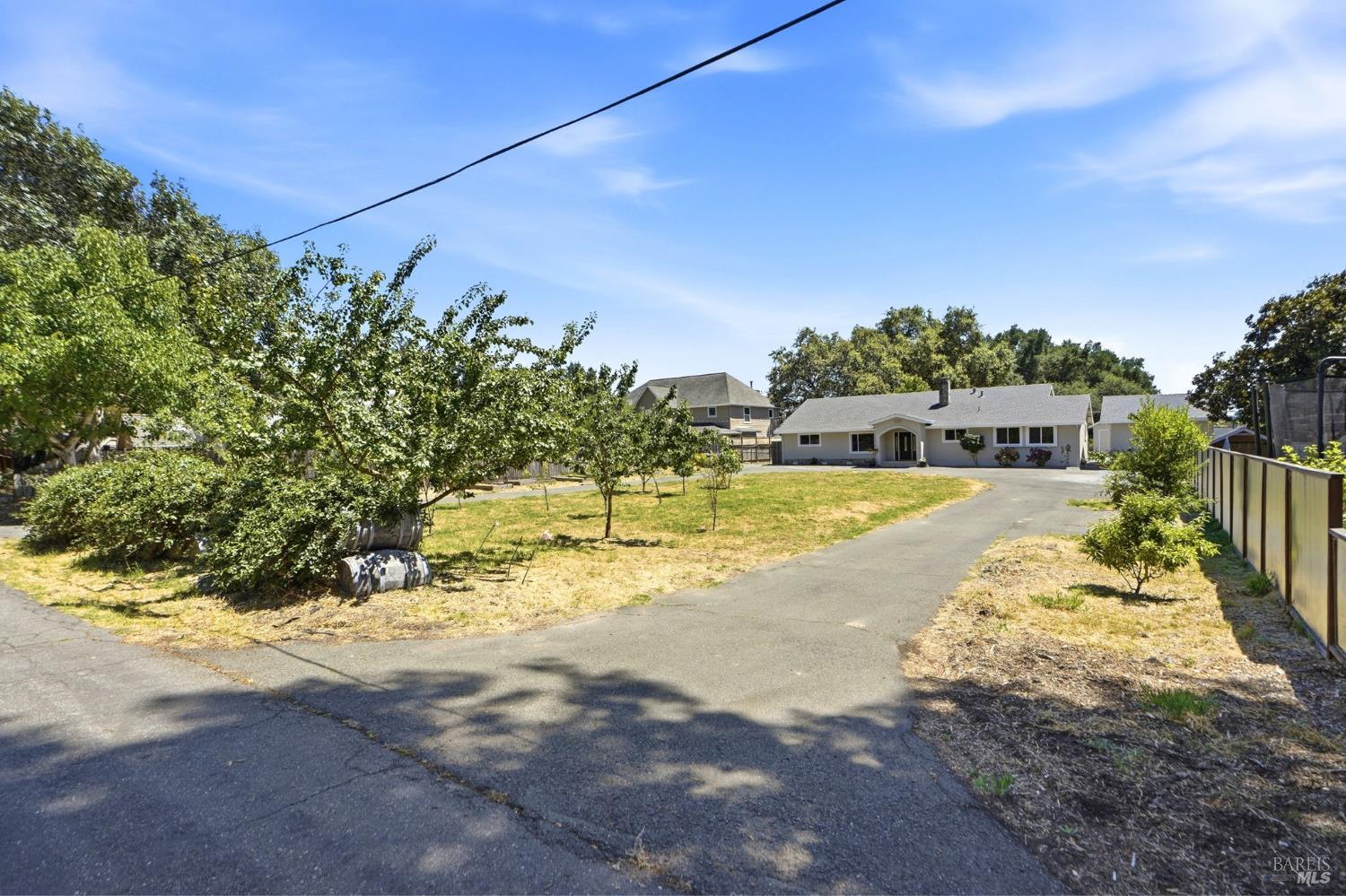 8511 Sonoma Avenue Sebastopol CA 95472