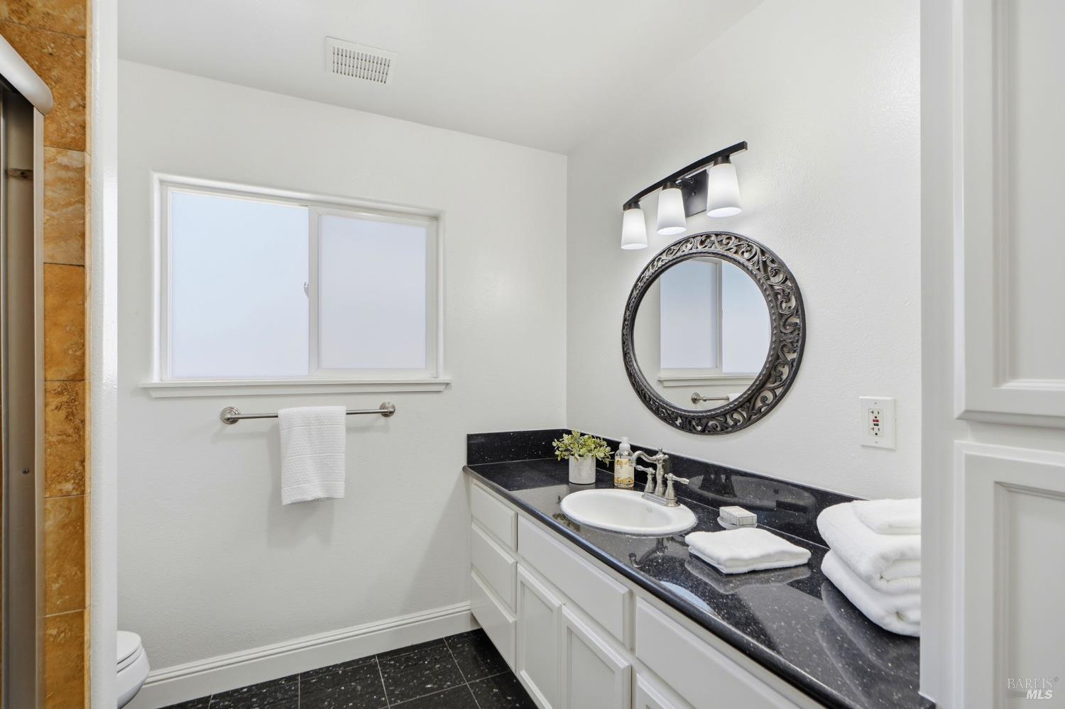 8511 Sonoma Avenue Sebastopol CA 95472