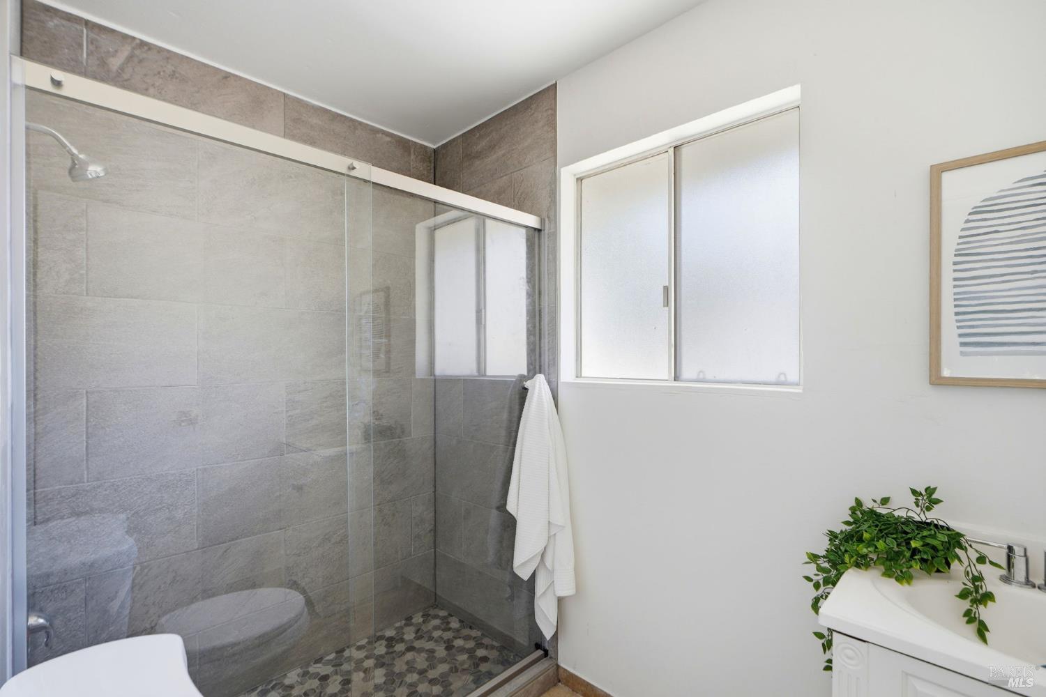 8511 Sonoma Avenue Sebastopol CA 95472