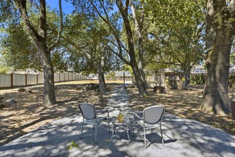 8511 Sonoma Avenue Sebastopol CA 95472