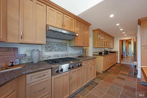10533 Westside Road Healdsburg CA 95448
