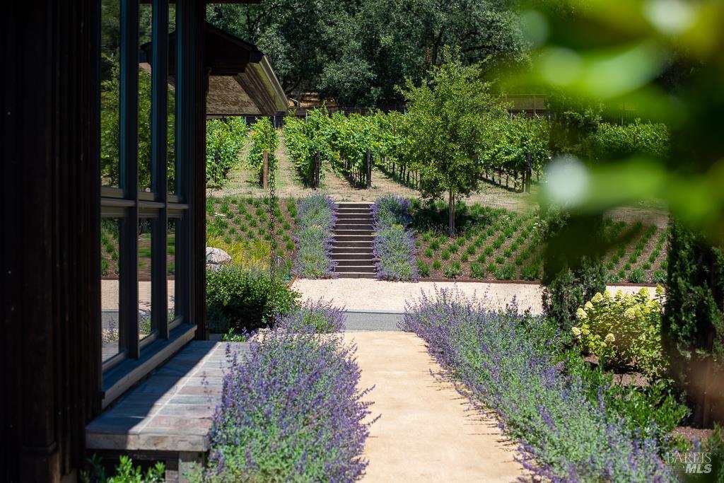 10533 Westside Road Healdsburg CA 95448