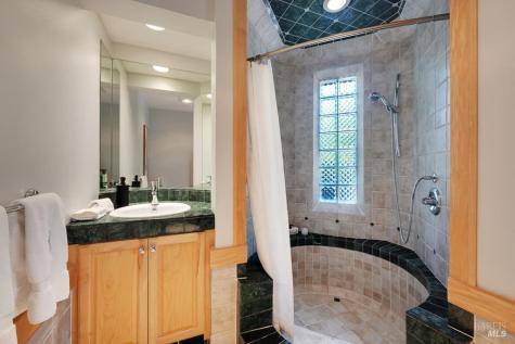 10533 Westside Road Healdsburg CA 95448