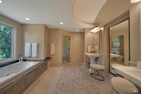 10533 Westside Road Healdsburg CA 95448