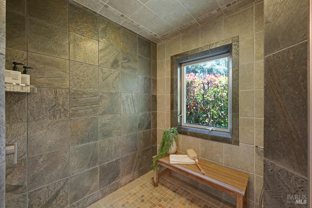 10533 Westside Road Healdsburg CA 95448