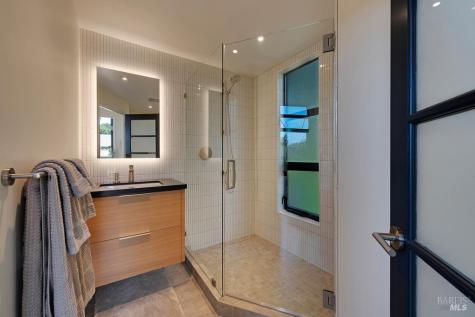 10533 Westside Road Healdsburg CA 95448