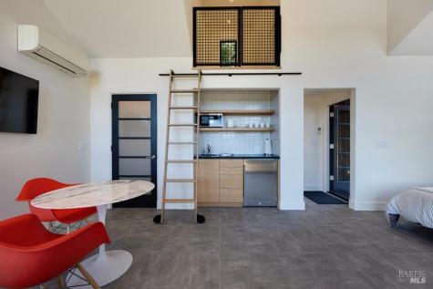 10533 Westside Road Healdsburg CA 95448