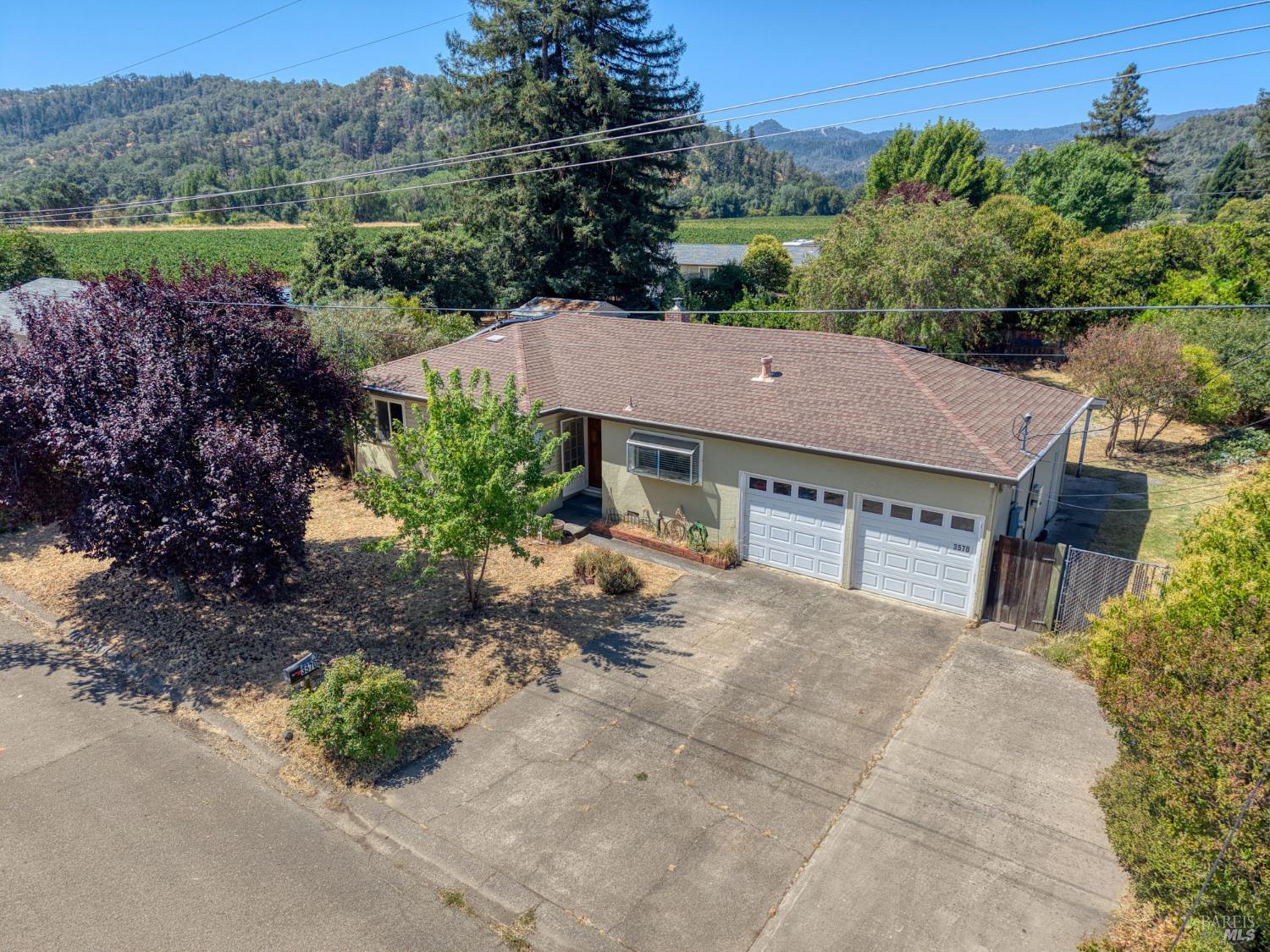3570 Leland Lane Ukiah CA 95482