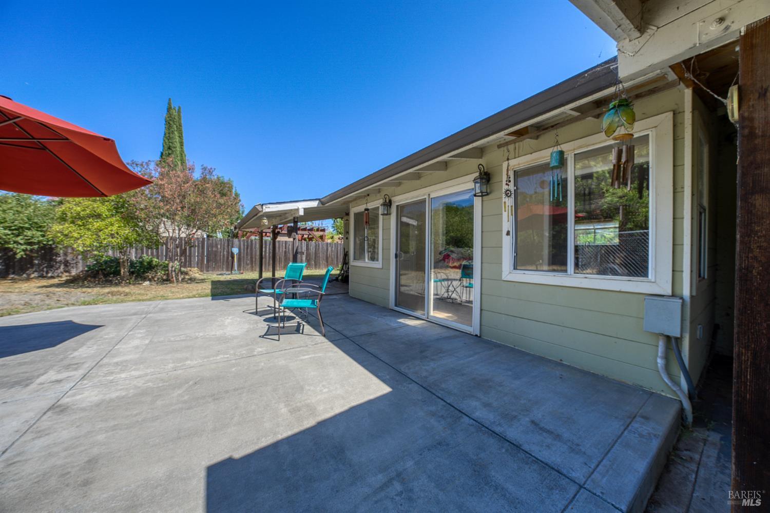 3570 Leland Lane Ukiah CA 95482