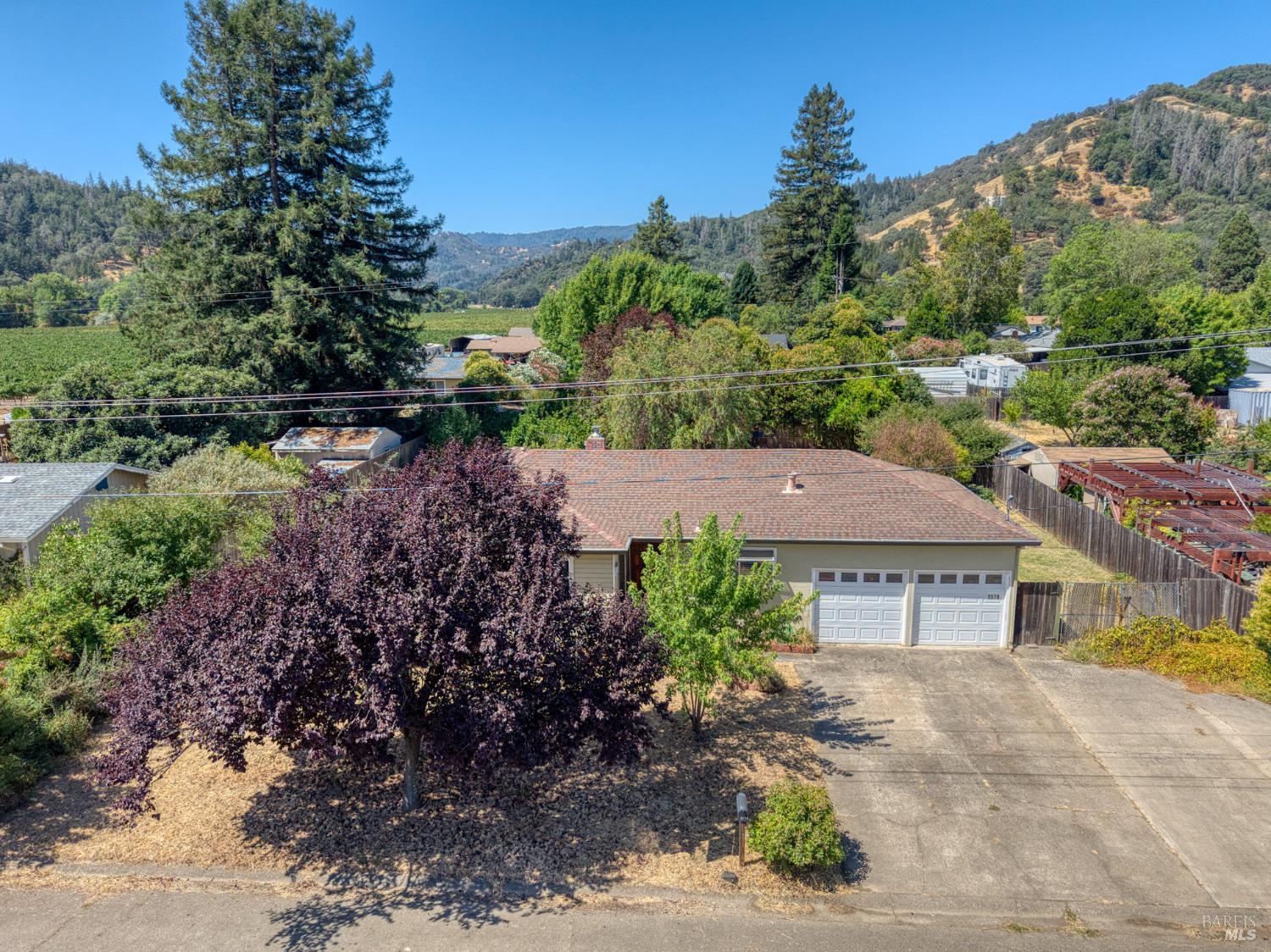 3570 Leland Lane Ukiah CA 95482