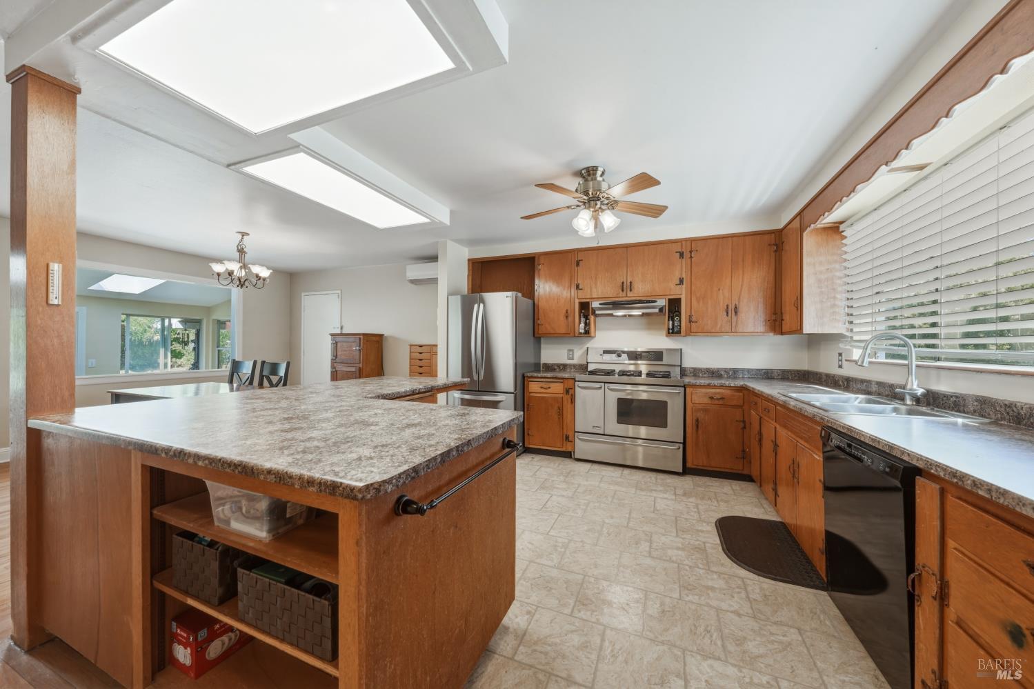 3570 Leland Lane Ukiah CA 95482