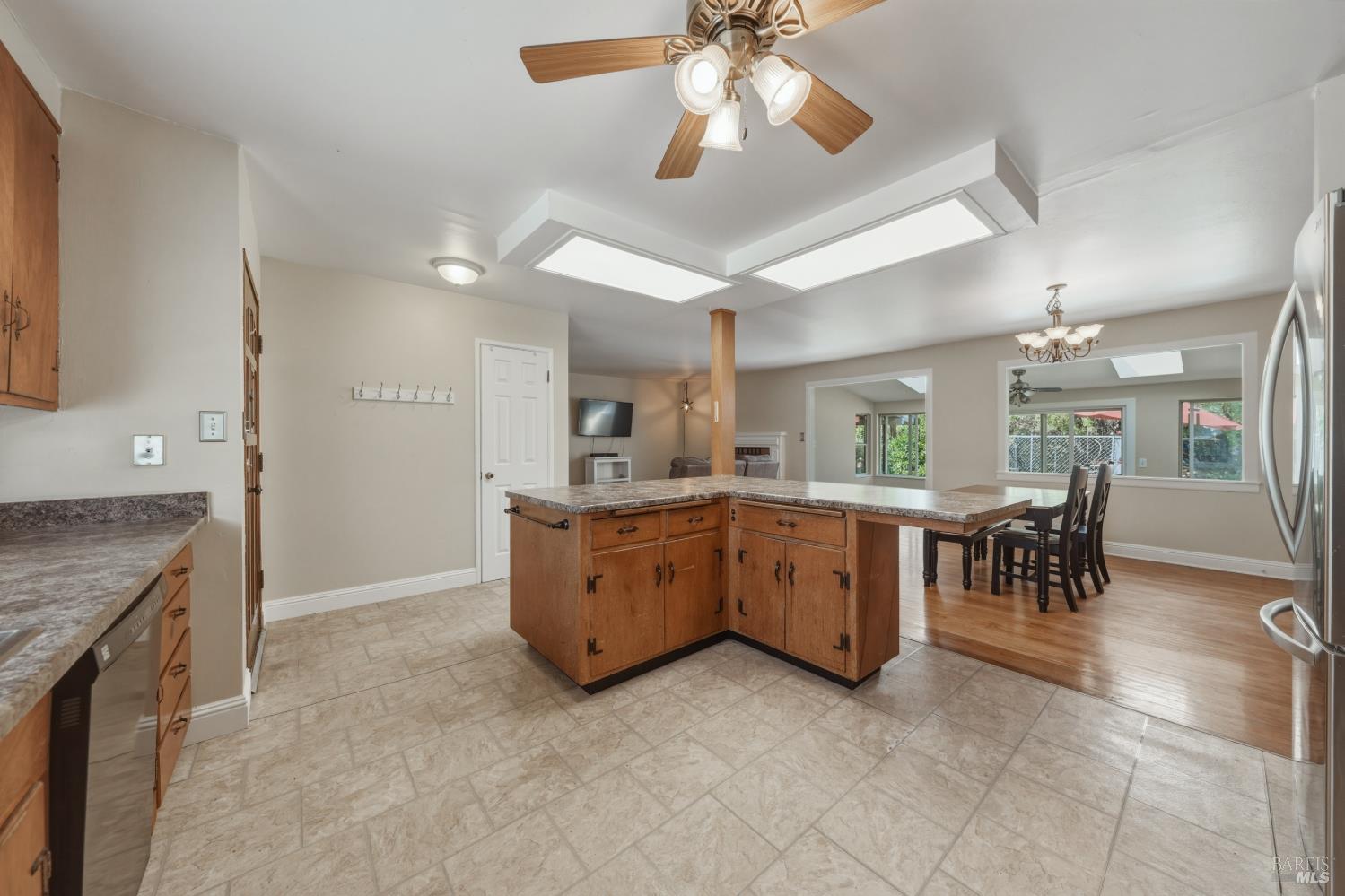 3570 Leland Lane Ukiah CA 95482