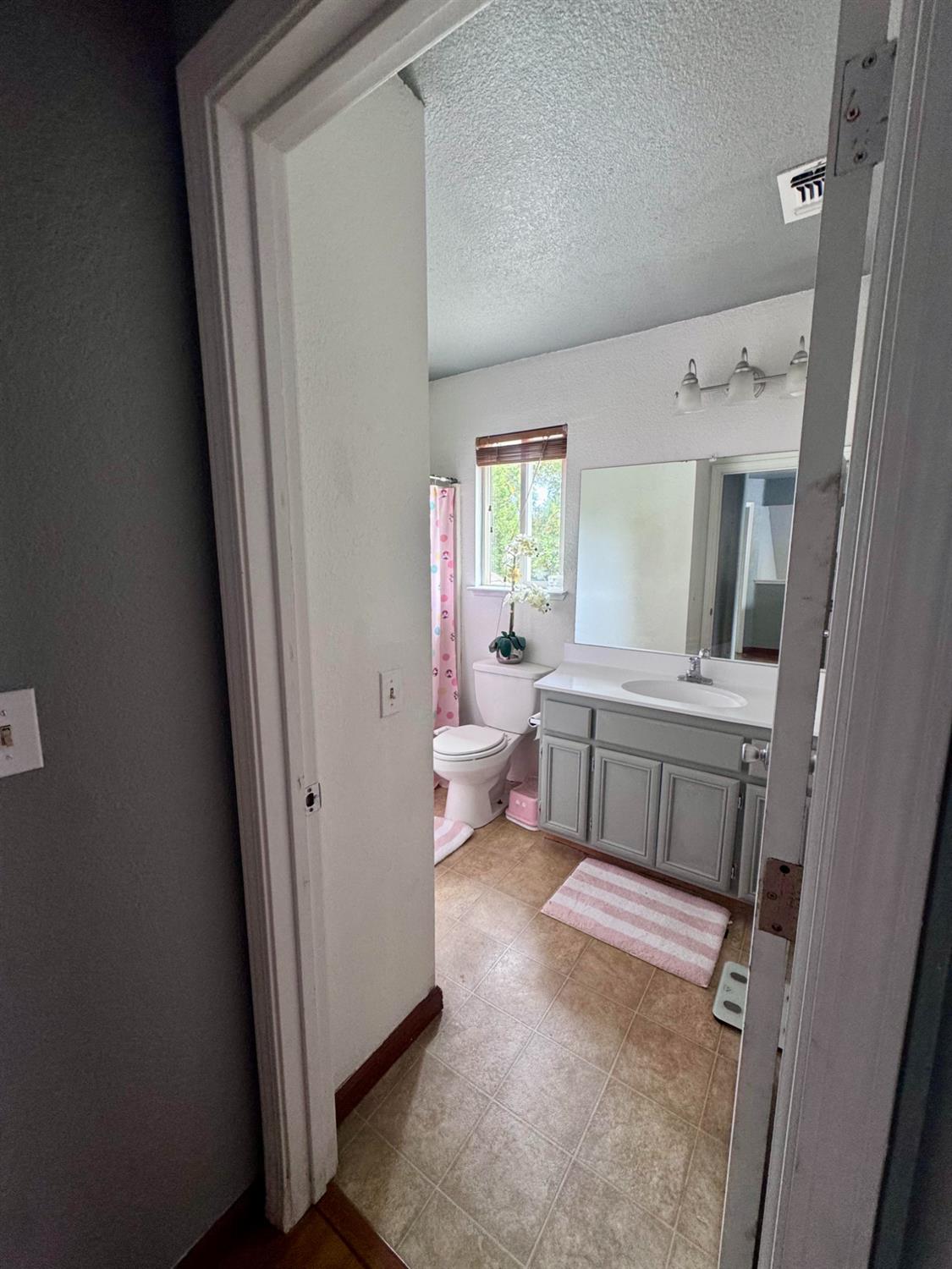 7436 High Point Lane Sacramento CA 95842