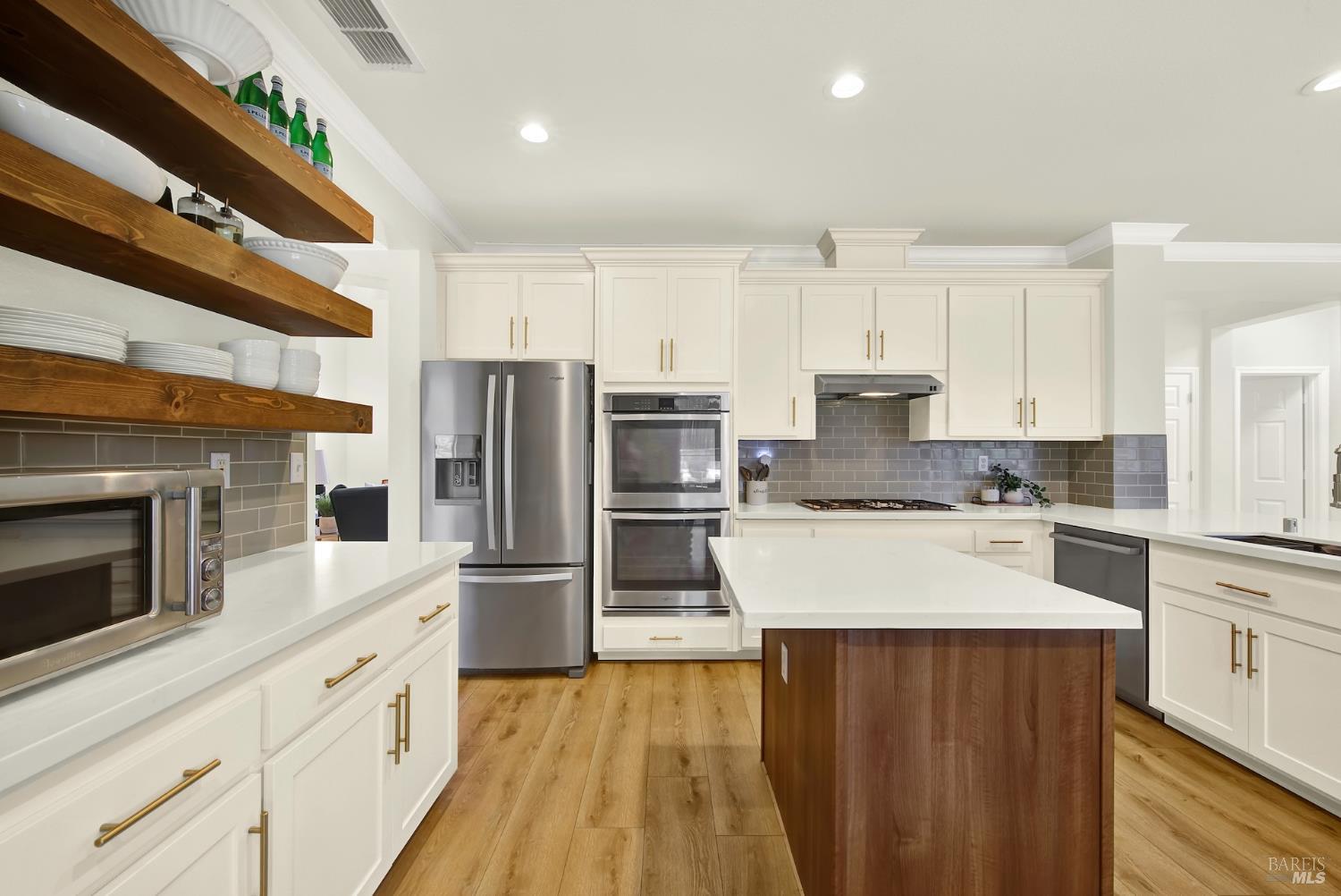 818 Westgate Drive Vacaville CA 95687