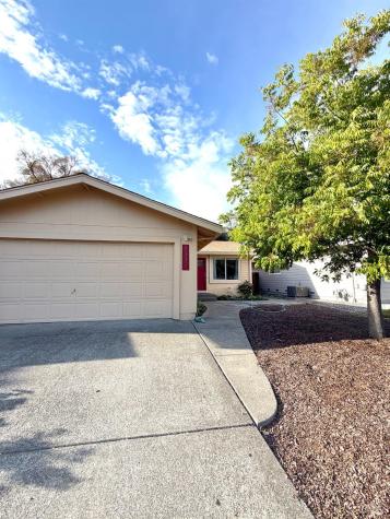 1332 Garmont Court Rohnert Park CA 94928