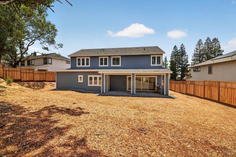 1907 Carlile Place Santa Rosa CA 95403