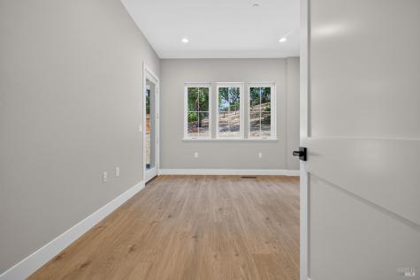 1907 Carlile Place Santa Rosa CA 95403