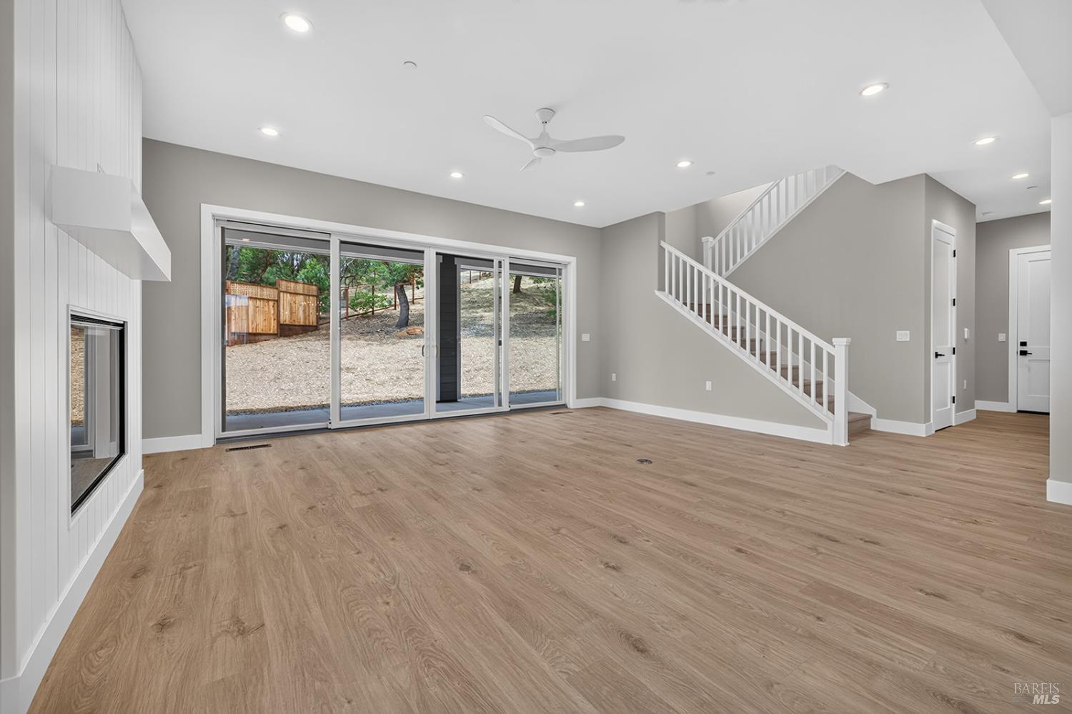 1907 Carlile Place Santa Rosa CA 95403