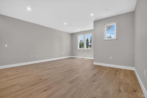 1907 Carlile Place Santa Rosa CA 95403