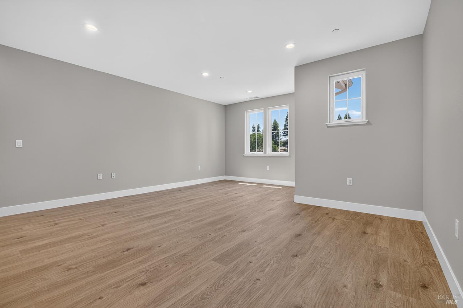 1907 Carlile Place Santa Rosa CA 95403