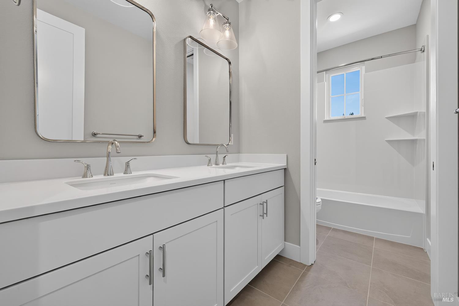 1907 Carlile Place Santa Rosa CA 95403