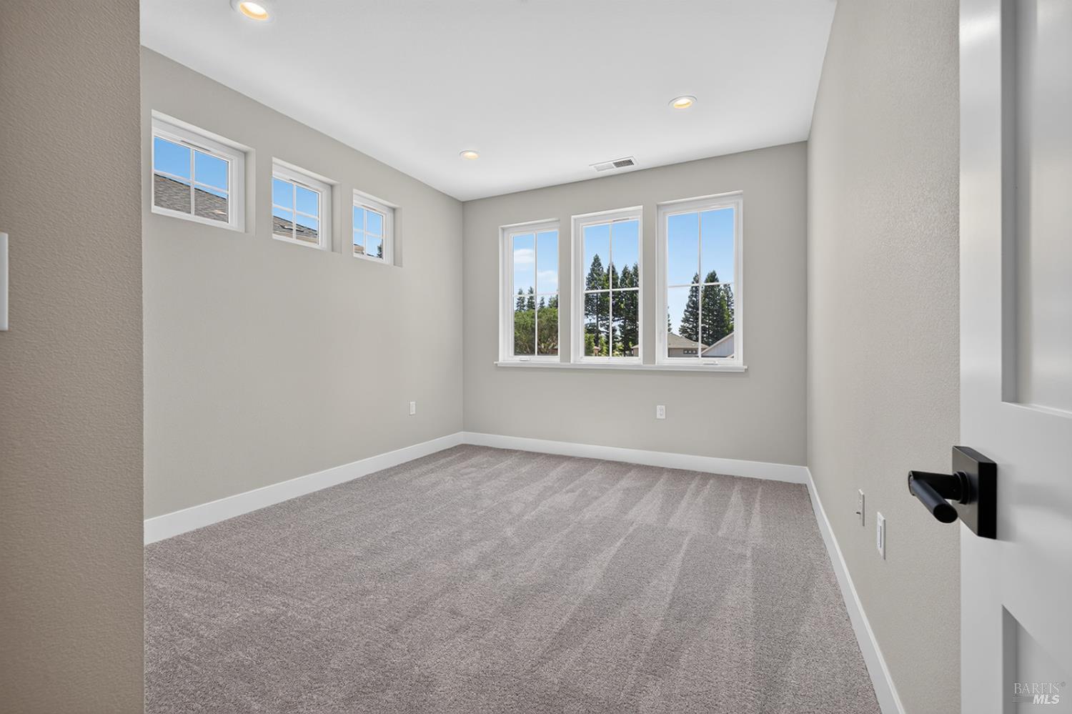 1907 Carlile Place Santa Rosa CA 95403