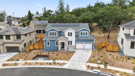1907 Carlile Place Santa Rosa CA 95403