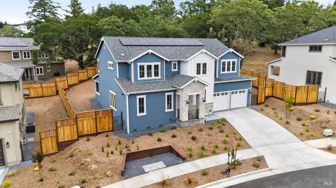 1907 Carlile Place Santa Rosa CA 95403