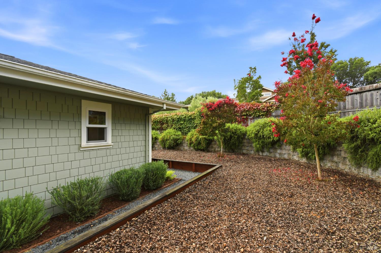 10025 Grove Street Penngrove CA 94951