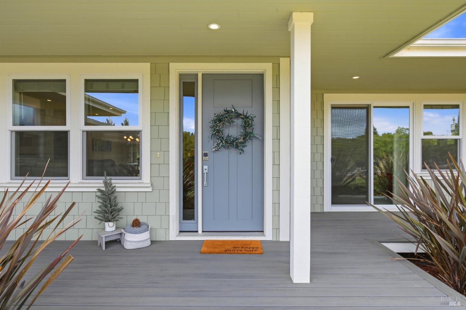 10025 Grove Street Penngrove CA 94951