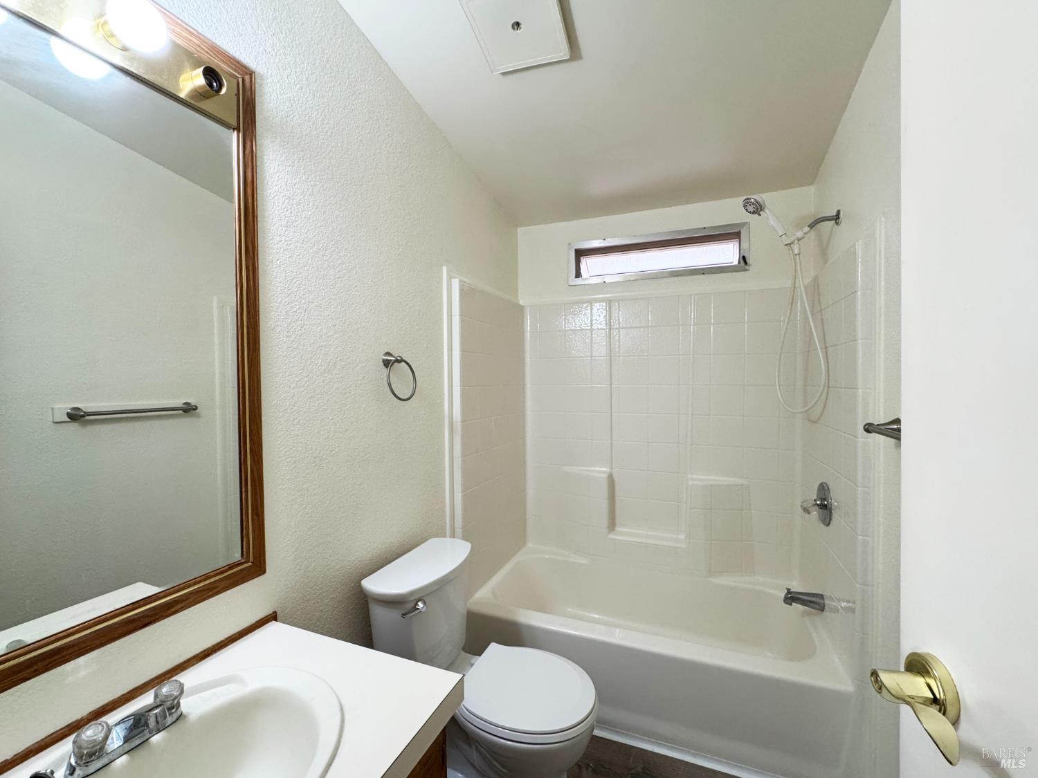 25799 Madrone Drive Willits CA 95490