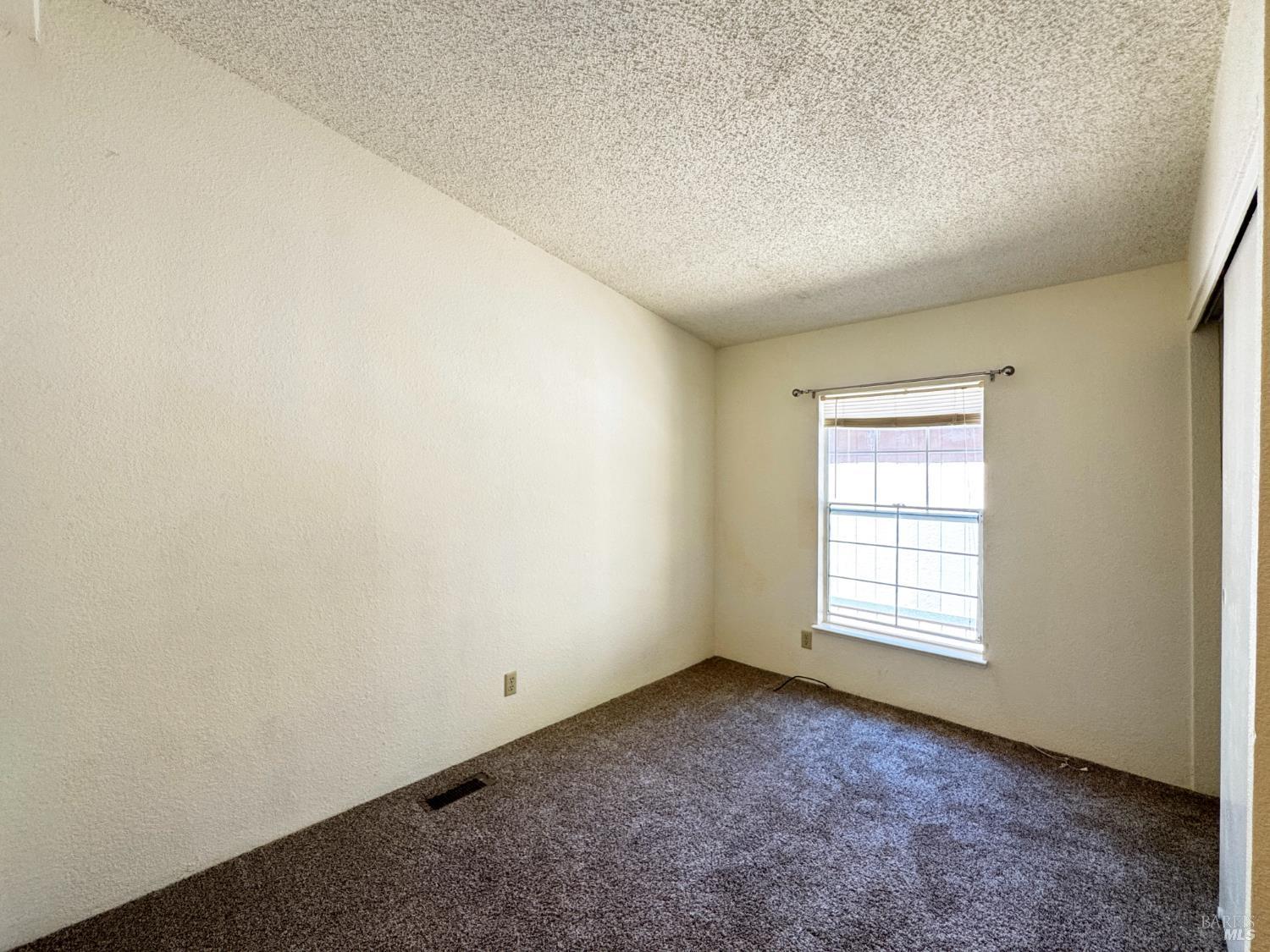 25799 Madrone Drive Willits CA 95490