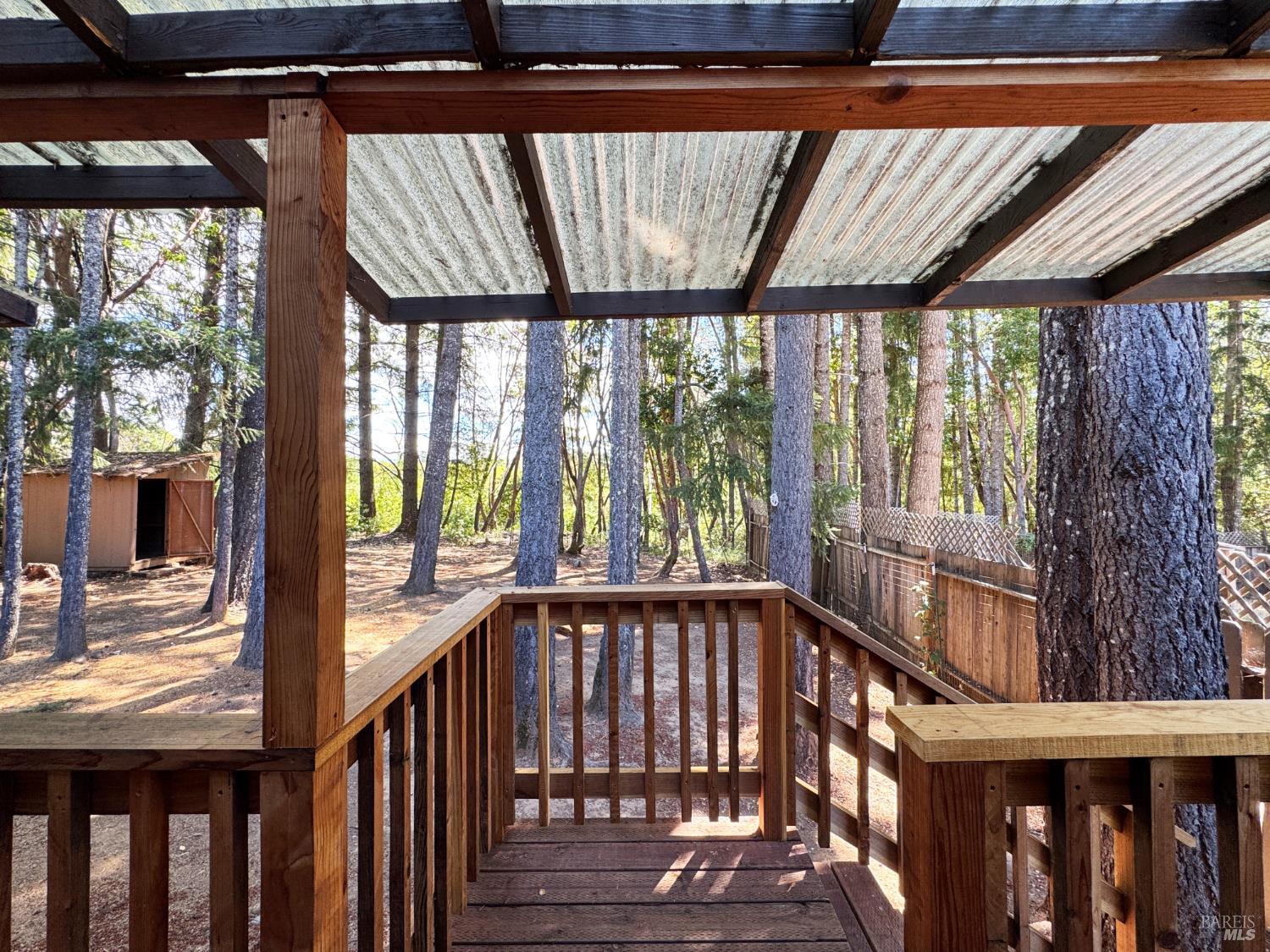25799 Madrone Drive Willits CA 95490